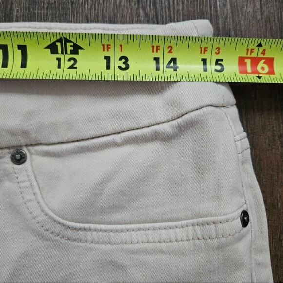 Chico's Jeggings Women’s 30x25.5 Ivory Pull On Ankle Button Detail Skinny GUC - Picture 5 of 7